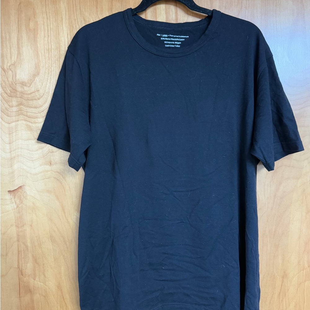 Pilot Cabin Crew T Shirt in Black, Size Large